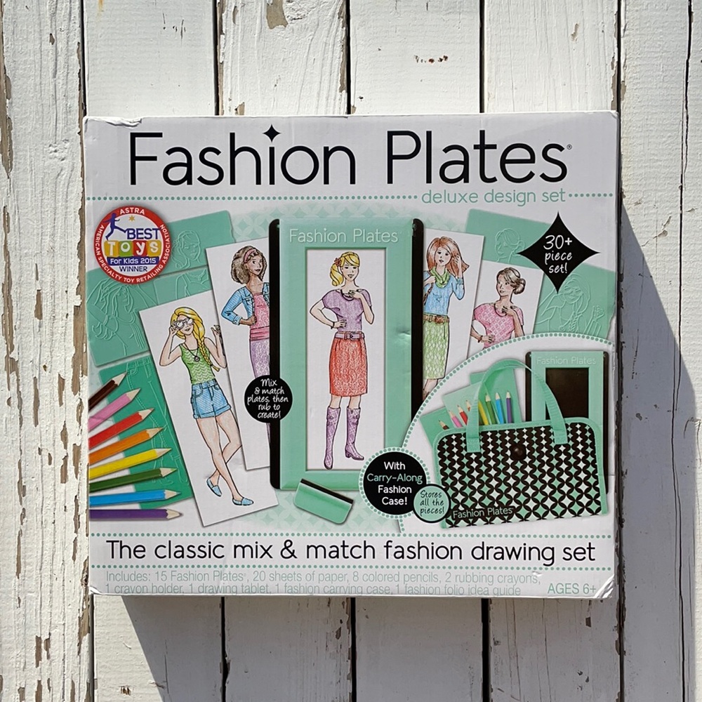 Original Vintage Classic Fashion Plates Set